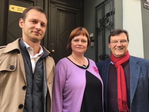 Inese Voika and Mike Smith with Janis Volberts, the director of Transparency International Latvia